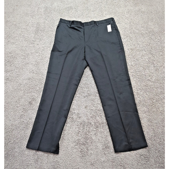 NWT VAN HEUSEN Dress Pants Size 42x34 Black Straight Leg Non Iron Traveler $60 - Picture 1 of 4